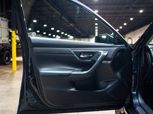 Used 2015 Nissan Altima 2.5 S w/ Power Driver Seat Package image 30