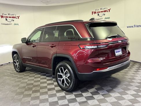 Used 2025 Jeep Grand Cherokee Limited image 4