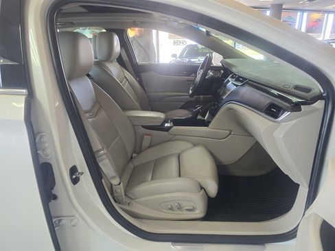 Used 2014 Cadillac XTS Luxury w/ Driver Awareness Package image 14