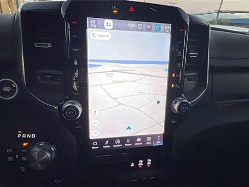 Used 2025 RAM 1500 Laramie image 27