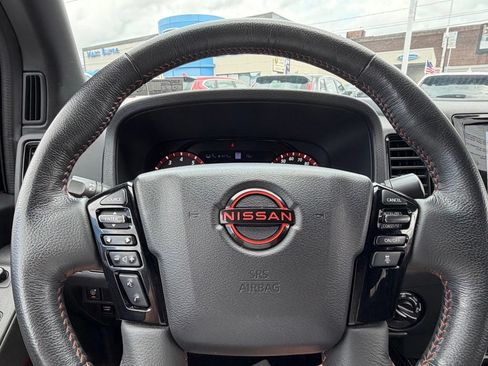 Used 2023 Nissan Frontier PRO-4X AWD/4WD image 7