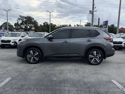 Used 2024 Nissan Rogue SL w/ SL Premium Package FWD image 3