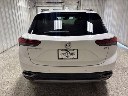 Used 2022 Buick Envision Essence w/ Technology Package II FWD image 5