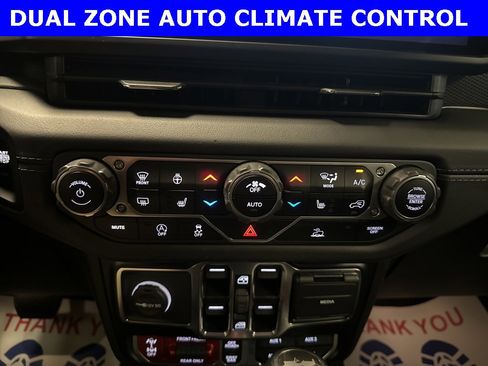 Used 2024 Jeep Wrangler Unlimited Rubicon w/ Convenience Group image 12