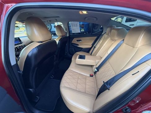 Used 2023 Nissan Sentra SV w/ SV Premium Package FWD image 24