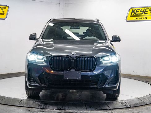 Used 2024 BMW X3 sDrive30i w/ Premium Package RWD image 3