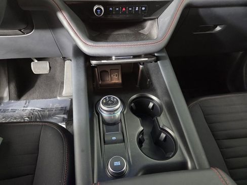 Used 2025 Ford Explorer ST-Line w/ ST-Line Street Pack image 21