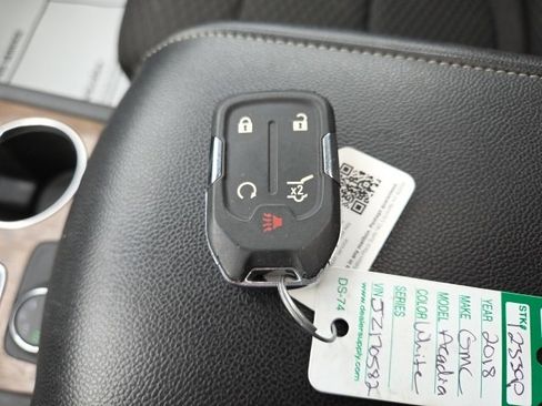 Used 2018 GMC Acadia SLE image 10