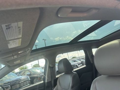 Used 2019 Hyundai Santa Fe Limited FWD image 15