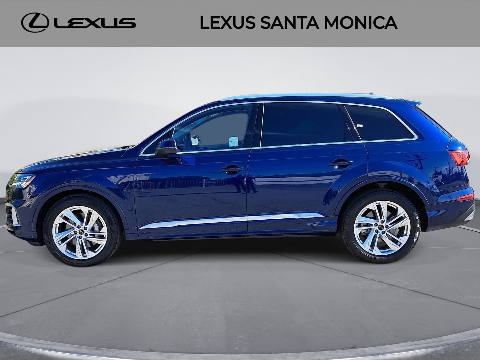Used 2024 Audi Q7 3.0T Prestige AWD/4WD image 8
