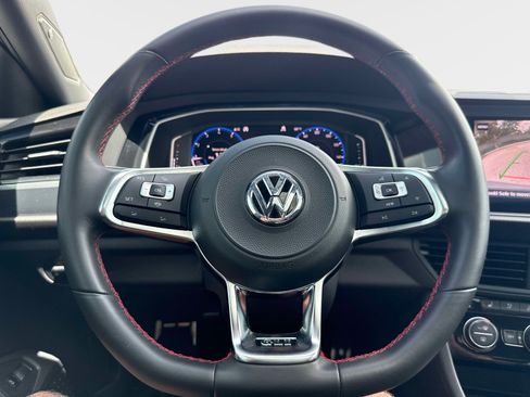 Used 2020 Volkswagen Jetta GLI Autobahn FWD image 28