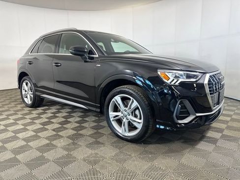Used 2020 Audi Q3 2.0T Prestige w/ Prestige Package image 2