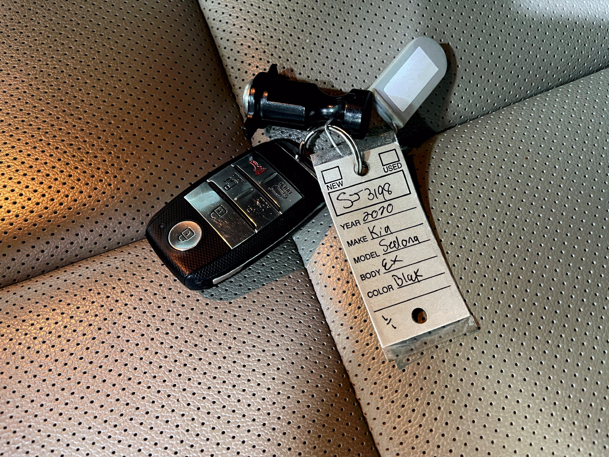 Used 2020 Kia Sedona EX FWD image 37