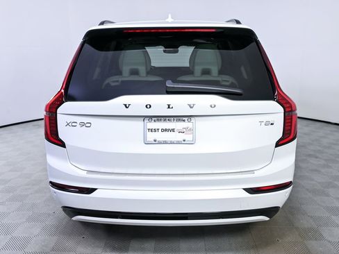 New 2026 Volvo XC90 T8 Ultra w/ Protection Package Premier AWD/4WD image 30