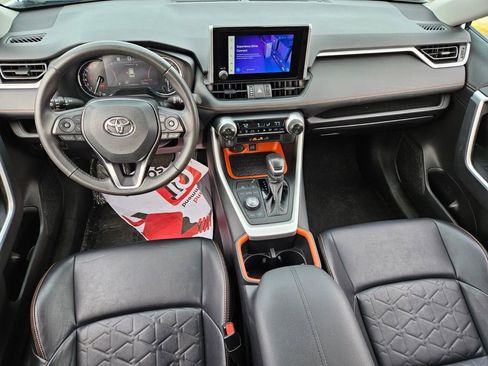 Used 2024 Toyota RAV4 Adventure image 9