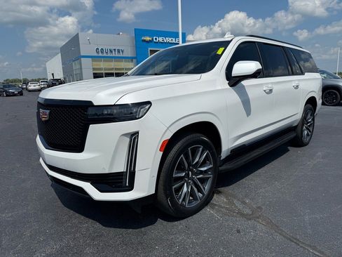 Used 2022 Cadillac Escalade ESV Sport image 2