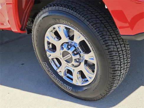 Certified 2022 Ford F250 Lariat w/ Chrome Package image 8