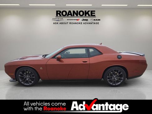 Used 2022 Dodge Challenger R/T Scat Pack image 2