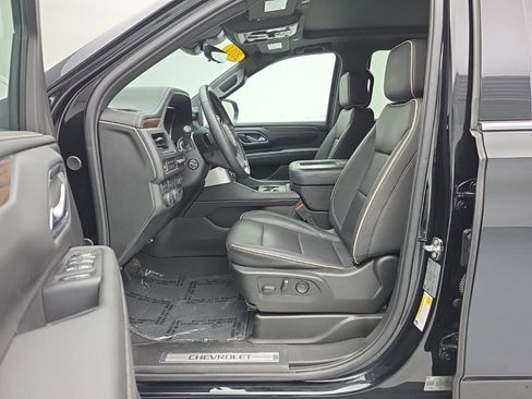 Used 2024 Chevrolet Tahoe Premier w/ Premium Package image 14