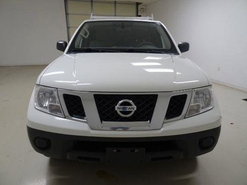Used 2021 Nissan Frontier S image 2