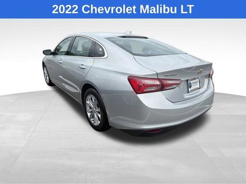 Used 2022 Chevrolet Malibu LT FWD image 2