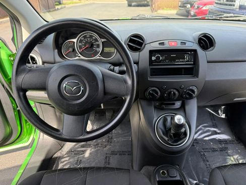 Used 2012 MAZDA MAZDA2 Sport image 16