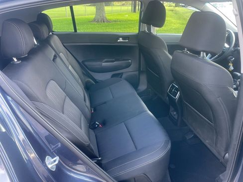Used 2021 Kia Sportage LX image 14