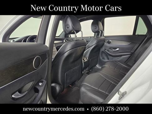 Used 2020 Mercedes-Benz GLC 300 4MATIC image 15