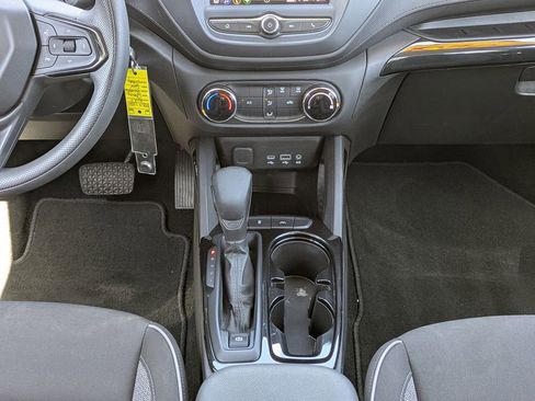 Used 2023 Chevrolet TrailBlazer LS image 18