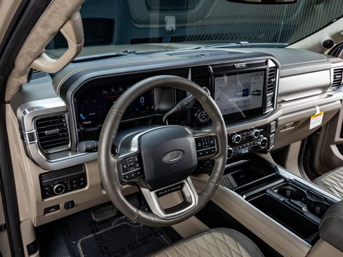 Used 2026 Ford F250 Platinum AWD/4WD image 17