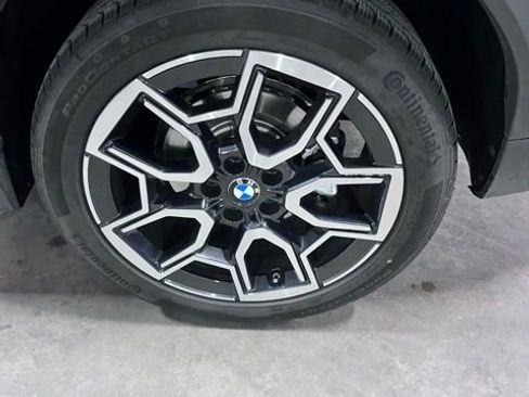 Used 2026 BMW X2 xDrive28i AWD/4WD image 11
