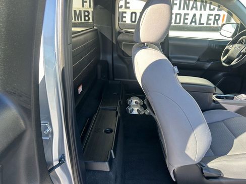 Used 2019 Toyota Tacoma SR image 26