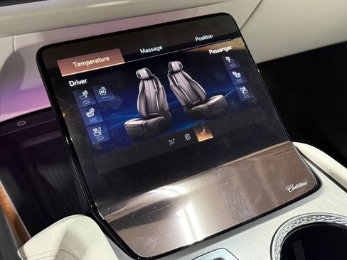 New 2026 Cadillac Vistiq Sport image 36