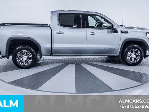 Used 2026 GMC Sierra 1500 SLT AWD/4WD image 10