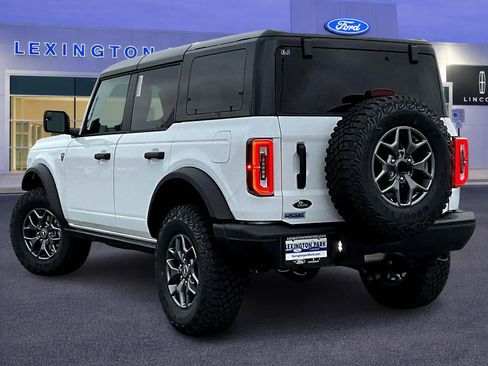 New 2025 Ford Bronco Badlands AWD/4WD image 3