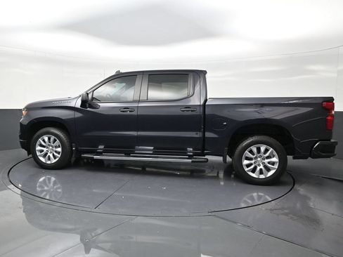 Used 2023 Chevrolet Silverado 1500 Custom RWD image 2