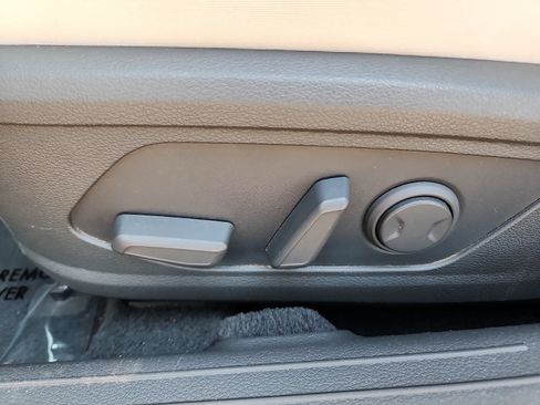 Used 2025 Hyundai Sonata SEL FWD image 12