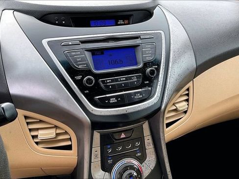 Used 2013 Hyundai Elantra GLS FWD image 23