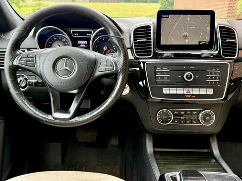 Used 2017 Mercedes-Benz GLS 450 4MATIC image 24