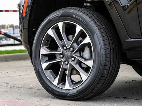 Used 2023 Jeep Grand Cherokee Overland w/ Luxury Tech Group IV image 67