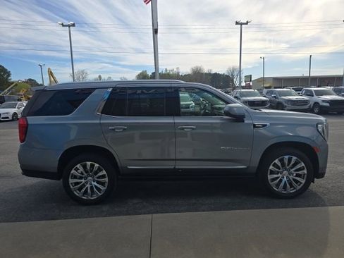 Used 2023 GMC Yukon Denali image 6
