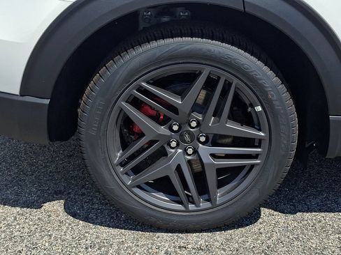 New 2026 Ford Explorer ST AWD/4WD image 5