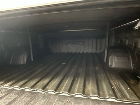 Used 2019 GMC Sierra 1500 SLE w/ SLE Value Package image 8