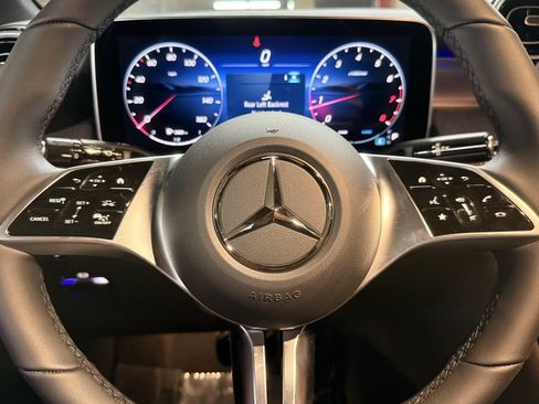 New 2026 Mercedes-Benz GLC 300 image 21