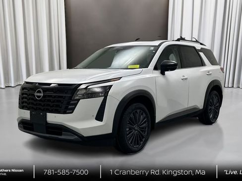 New 2026 Nissan Pathfinder SL w/ SL Premium Package image 1