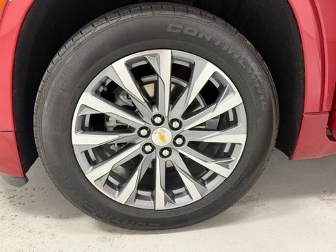 Certified 2023 Chevrolet Traverse Premier AWD/4WD image 17