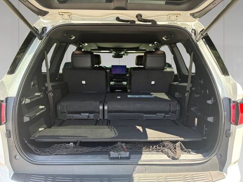 Used 2024 Toyota Sequoia TRD Pro AWD/4WD image 19