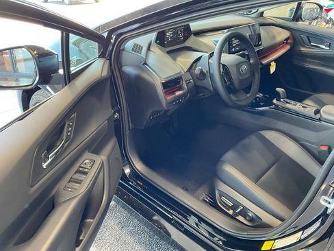 New 2026 Toyota Prius Plug-In Hybrid image 9