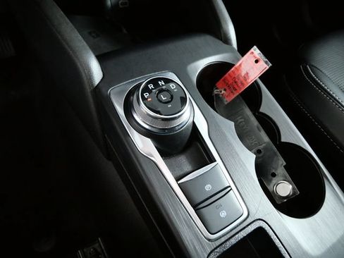 Certified 2025 Ford Escape Platinum AWD/4WD image 19