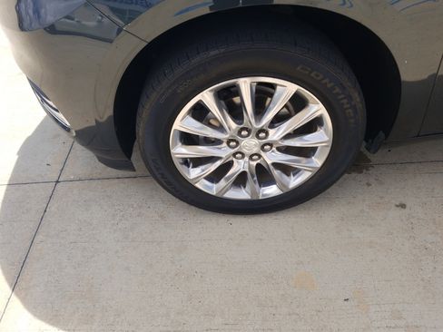 Used 2020 Buick Enclave Essence w/ Sound and Sites Package image 22